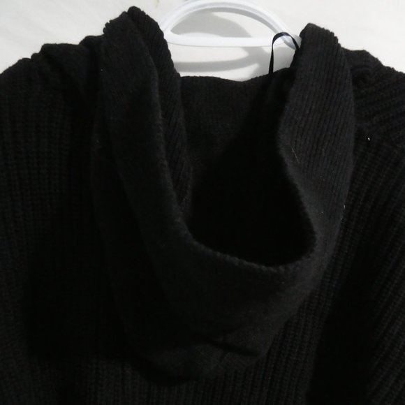 RETROD, medium, hooded striped black and white knit sweater - Picture 14 of 16